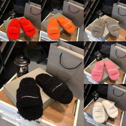 Luxury Slides Paris Designer Women Slippers Ladies Wool Winter Fur Fluffy Furry Warm Letters Sandals Comfortable Fuzzy Girl Flip Flop Slipper 35-43
